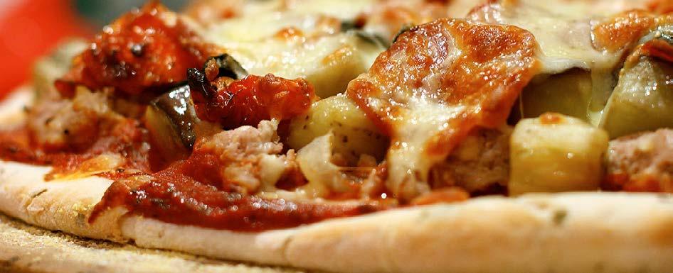 Pizza klass 1 Vanlig 60:- Barn 55:- Familj 150:- Margarita (veg) Tomatsås, ost Alfunghi (veg) Tomatsås, ost, champinjoner Vesuvio Tomatsås, ost, skinka Al Tonno Tomatsås, ost, tonfisk Salami