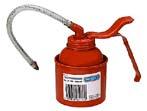 2601 Verktyg Tumstock/måttband Oljekanna med tryckpump Tryckpump av polyetylen. Med behållare av helpressad plåt. Utbytbara pipar. Lackerade - röda. 5819-0208 OLJEKANNA BÖJL.