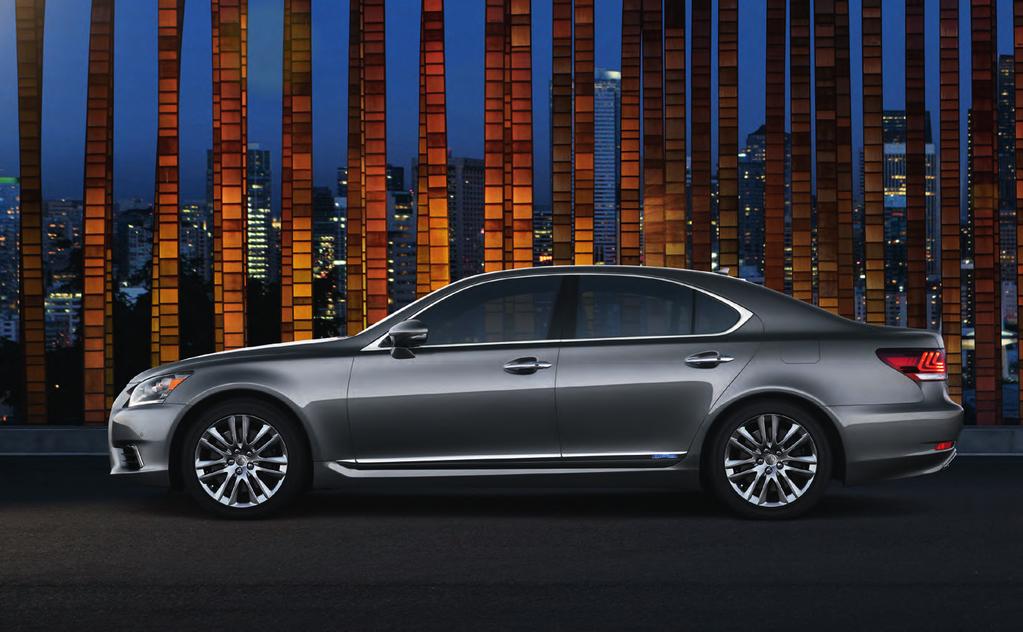 LEXUS LS ÄR BILBYGGARKONST LEXUS LS. FLAGGSKEPPET MED ÖVER 3 000 FÖRBÄTTRINGAR.