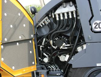 STABILITET OCH KONTROLL TRUCKASSIST Atlas Copcos TruckAssist-system är utformat för att hjälpa lastbilar att docka korrekt och säkert med pavern genom att förenkla kommunikationen mellan