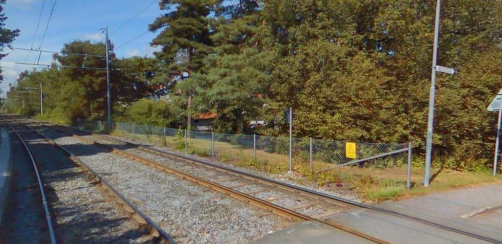 Konsekvens En urspårning kan medföra att de urspårade vagnarna hamnar en bit från spåret.