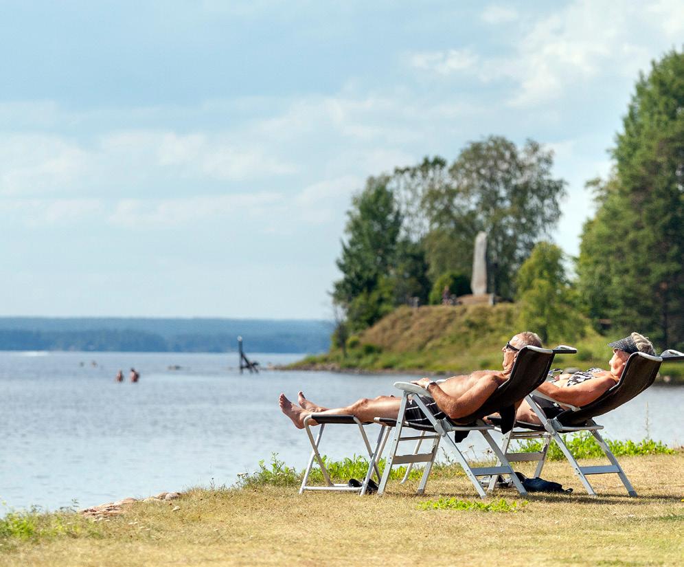 I juni tog vi över Ansia Resort i Lycksele som är en relativt stor anläggning, belägen vid Umeälvens strand. Totalt rör det sig om 450 platser, ett 60-tal stugor och ett hotell.