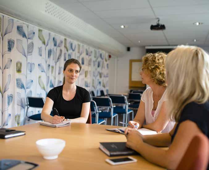 Malin Jonsson från socialtjänsten var med när gruppen startade. Åsa Maxeby arbetar inom landstinget i Östergötland och Petra Blom Andersson kommer från utbildningskontoret i Norrköping.