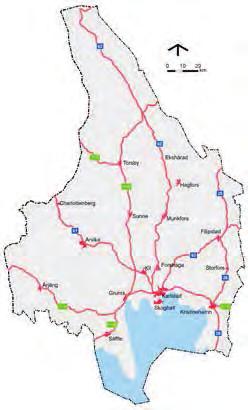 REGIONAL SYSTEMANALYS VÄRMLAND 2017 NUVARANDE INFRASTRUKTUR OCH TRANSPORTER BEFINTLIG INFRASTRUKTUR Värmland har en tydlig enkärnig struktur där de stora transportlederna går som ekrar till och från
