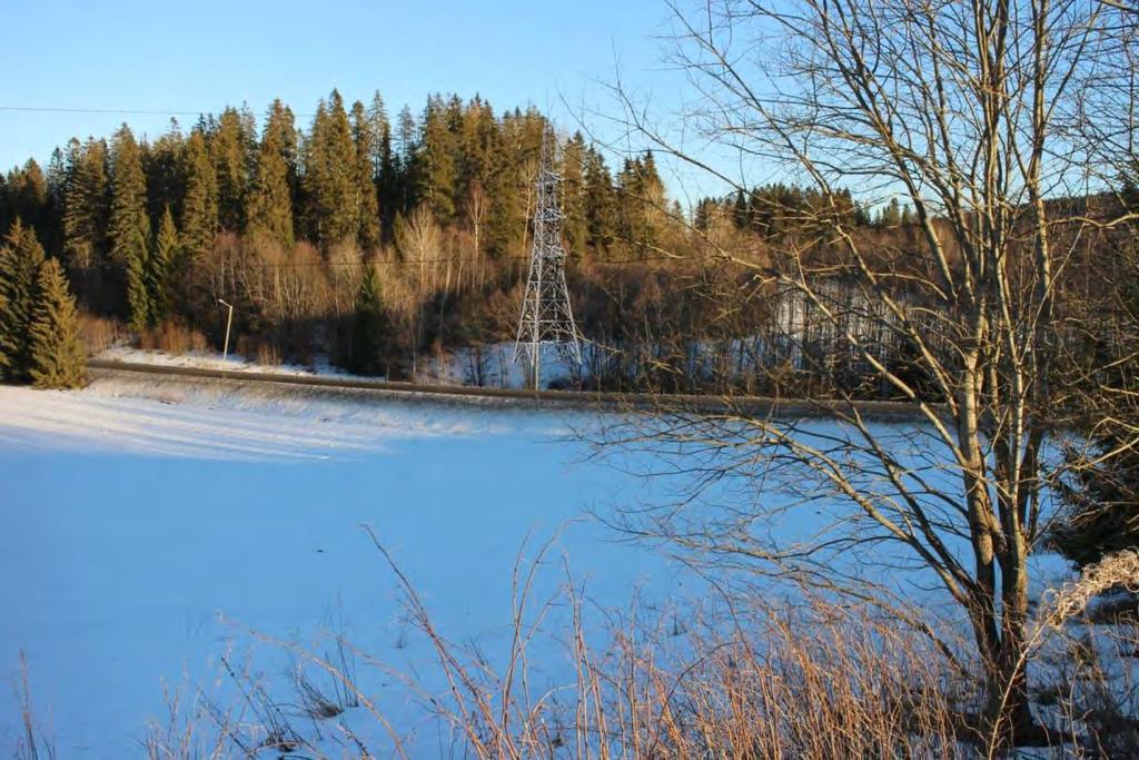 Figur 5.2: Exempel på utförande av ledningar L22 och L23 i förordad sträckning vid Orsill/Märlo i fackverksstolpe.