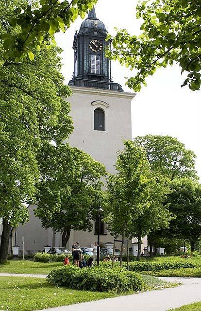 Nöjda medarbetare. Friska medarbetare. 90% av medarbetarna i förvaltningen är nöjda.