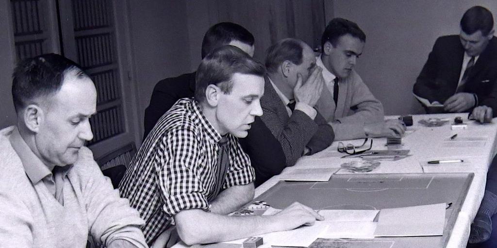 De flesta klubbarna hade ingen alls. Tisdagen den 8 mars 1966. Träning klockan 19, uteträning.
