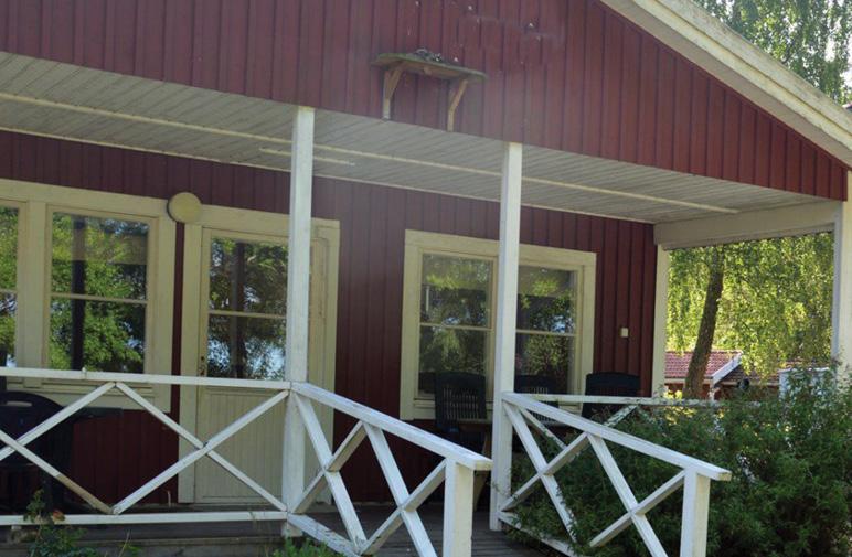 HF HOTELL 10295 10296 Motell Motoristen Läckö Strand Välkända Motoristen i Vara är nu till salu.