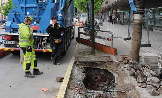 2. Åtgärder vid befintliga träd Det finns många anledningar att utföra arbeten inom rotzonen på befintliga träd nya hårdgjorda ytor, nya byggnader eller ledningsomläggningar är några exempel.