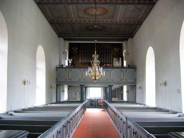 Avsikten var att återskapa mycket av hur kyrkan tedde sig innan branden, trots detta kom kyrkan att präglas av samtiden. Tydligast syns detta i de tillägg som gjordes vid återuppbyggnaden.