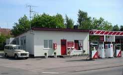 När Erik kunde köpa fastigheten vid Sandlyckevägen, slog han till och byggde en bensinmack med verkstad 1959.