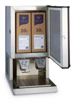 Dispensern kyls med en kylmaskin och med hjälp av en termostat kan drycken hålla en lämplig temperatur vid servering. Maskinens isolering består av pressad polystyren och som kylmedia används 134 A.