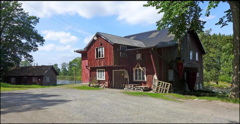 Grästorps Grästrorp kommun Forshalls Nordkvarn Kommun: Grästorp Socken: Ås Fastighetsbeteckning: Forshall 2:1 Övrigt: - Forshalls Nordkvarn är troligen uppförd under 1700-talet och idag rensas här