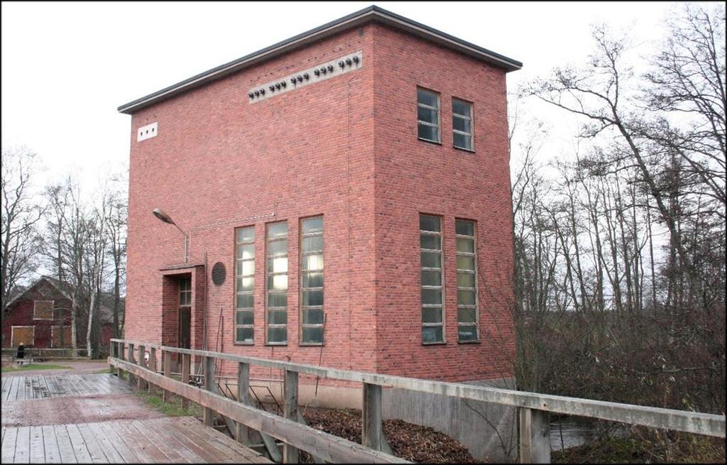 Tibro kommun Årebergs kraftverk Kommun: Tibro Socken: Tibro Fastighetsbeteckning: Åreberg 4:1 Övrigt: Nat. värdefullt vatten Årebergs kraftverk med nuvarande damm byggdes 1946.