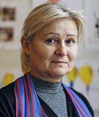 INTEGRATION 2015 startade Lee Wermelin det ideella initiativet Nytta i arbete direkt. Idén väcktes när hon var med och drev ett föräldrakooperativ i Vasastan i Stockholm.