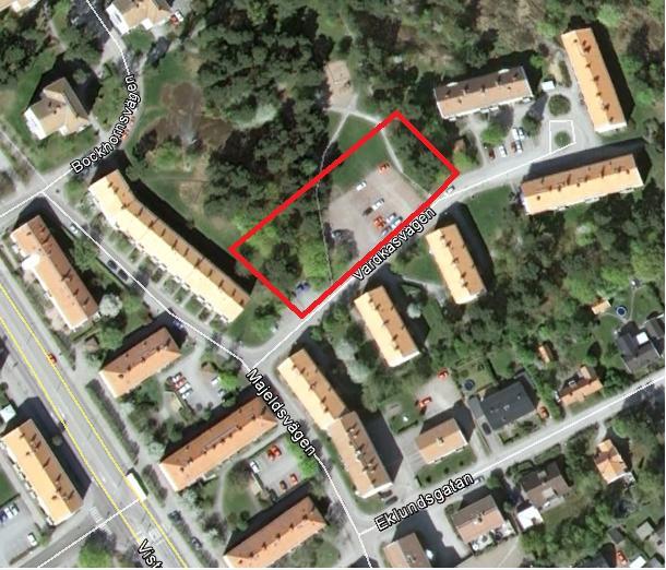 1 Objekt AB Stångåstaden planerar två bostadshus samt förskola vid Vårdkasvägen i. Bostadshusen omfattar 5 våningar. Figur 1. Flygfoto över aktuellt område, källa Google Earth, Google 2014-08-08.
