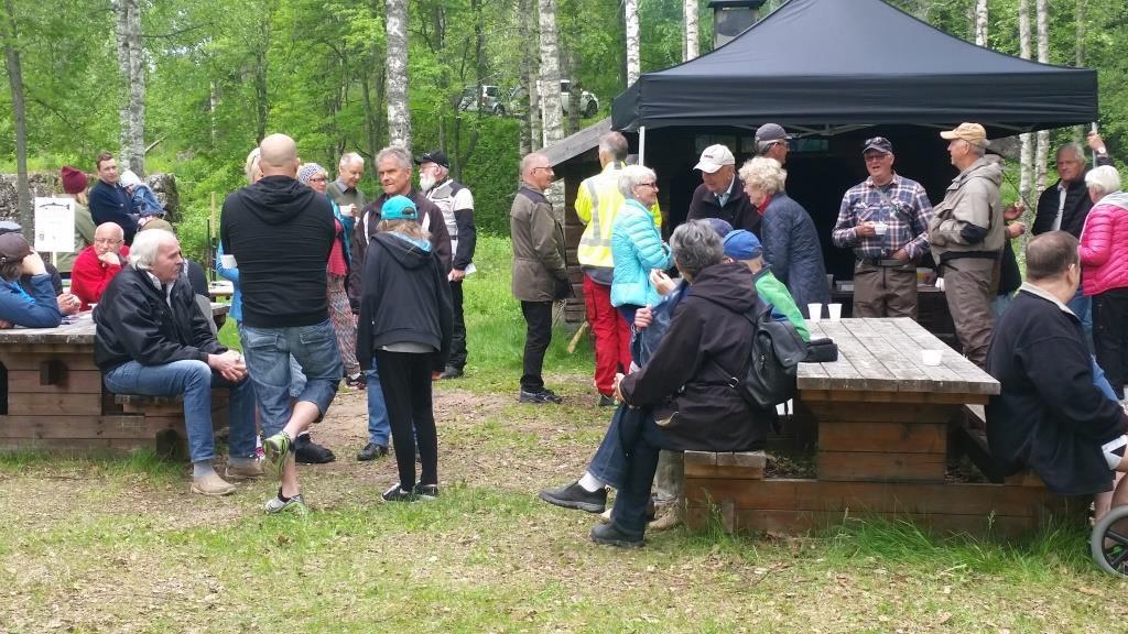 och nätfiske. För att sköta tillsynen har området 8 st. förordnade tillsyningsmän. Mo-Lögdeå FVOF har idag ingen egen hemsida på internet och fiskekort säljs på traditionellt sätt och inte via nätet.