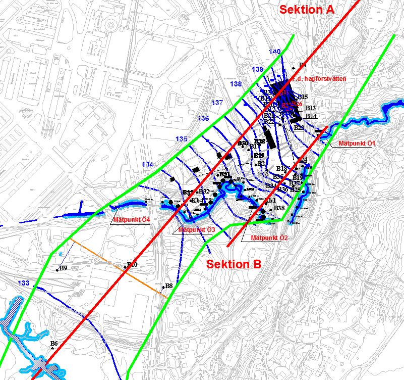 Figur 52: Läge för de konceptuella geologiska sektionerna A och B Grundvattenströmningen går i åsens riktning vilket innebär mot SV. Grundvattenytan är belägen på ca 11 m djup vid tvätten.