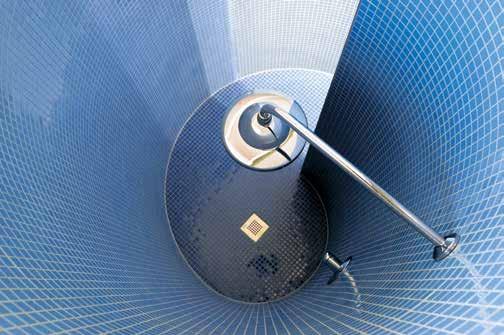 Fallbyggnad görs med de fuktbeständiga bruken, PCI Novoment M1 Fluid eller Plus. Tätskikt Tätband: PCI Pecitape 100 P samt inner- och ytterhörnen, PCI Pecitape Corner I och PCI Corner E.