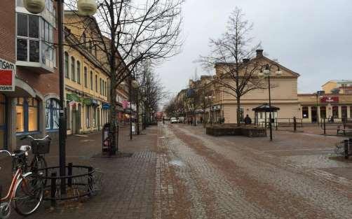 Kommuner med svaga bostadsmarknader Nytt SKL-nätverk med ett 15-tal kommuner Fokus på att öka utvecklingsmöjligheterna genom att: lära av varandra och identifiera framgångsfaktorer påverka bilden av