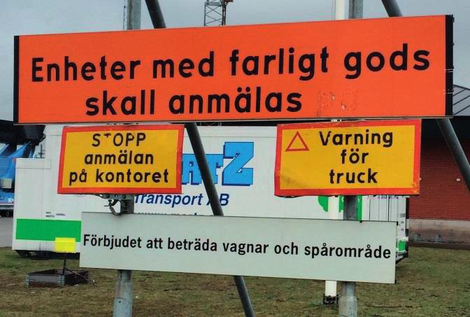 Figur 6-48: Inne på gatekontoret finns en hel del information på svenska och engelska med kompletterande bilder.