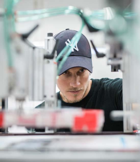 3 HUVUDKONTOR MÖLNDAL 40 ANSTÄLLDA PRODUKTION