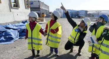 in i samhället genom innebandy Grundskola,