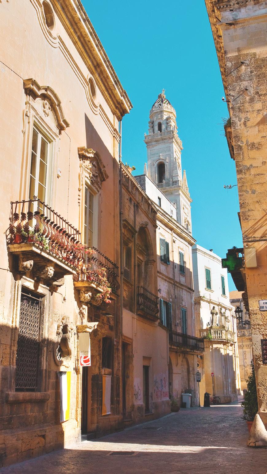 DAG 2 SÖNDAG, 29 OKTOBER LECCE Frukostbuffé Italiensk språkkurs, 1 tim