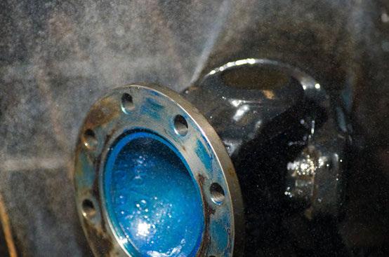 FÖR DETALJTVÄTTMASKINER MED VÄRME. Används vid avfettning av aluminiumdetaljer där skumning kan utgöra ett problem. Speciellt framtagen aluminium och andra känsliga metaller.