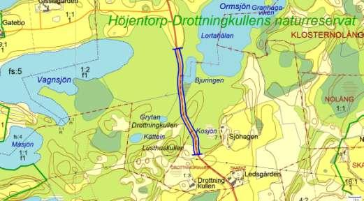 Hög vacker vegetation Den vackra och sällsynta piggstisteln förekommer i stora mängder längs med denna sträcka. Övrig vacker vegetation består mest av gullris och väddklint.