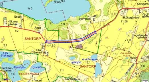 Hög vacker vegetation Mycket rallarros men även väddklint och ängshaverrot finns. Skräparter Spridda bestånd av hundkex, kanadensiskt gullris, knylhavre och lupiner.