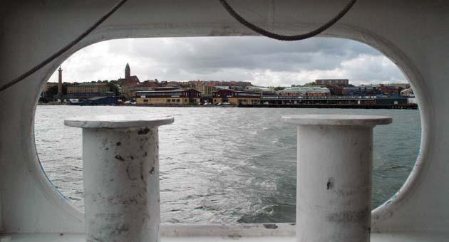 27 viktigt stråk mellan västra och sydöstra Sverige. Ett annat exempel är ombyggnaden av väg 44 mellan Lavad-Gillstad till mötesfri landsväg.