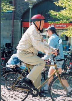 En cykelreferensgrupp har startats. Den har ett trettiotal medlemmar. Vi träffas fyra till fem gånger per år och diskuterar olika teman ur cyklistens perspektiv.