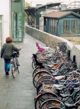 längs cykelvägarna. Effekterna av vår verksamhet följs också upp. För att se hur cykeltrafiken förändras görs årligen en cykeltrafikräkning.