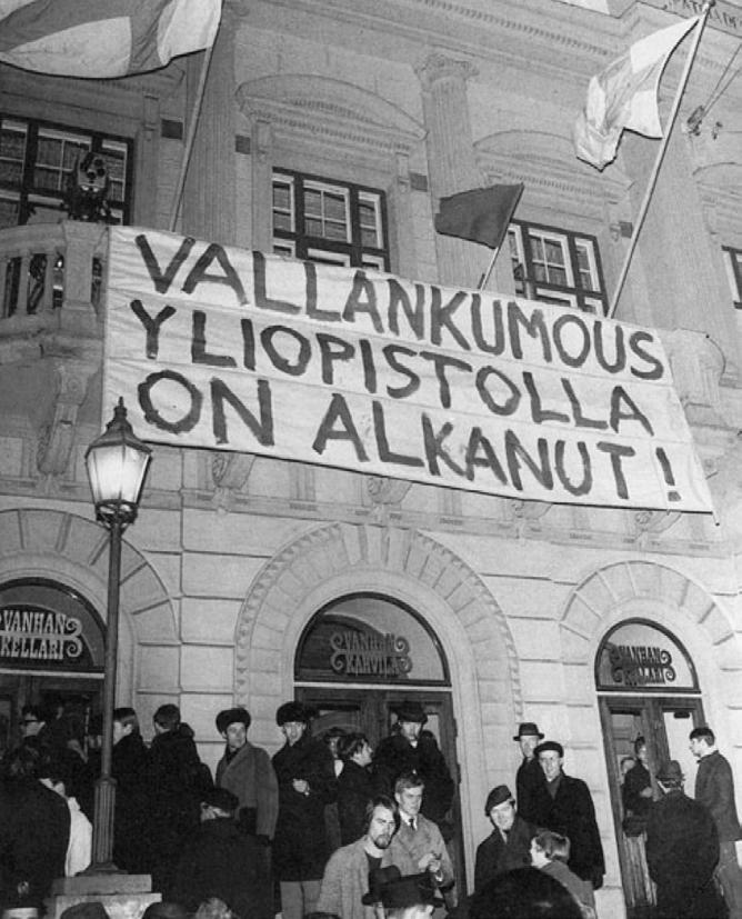 urho kekkonens 25 år, 1956 1981 Handeln med Sovjetunionen blomstrade. Finsk design blev världsberömd. Regelbundna televisionssändningar inleddes 1957.