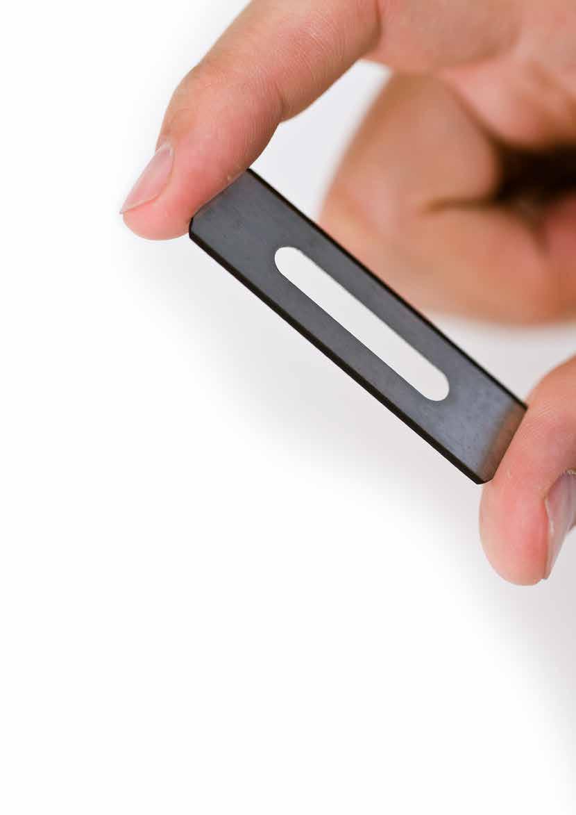 INDUSTRIRAKBLAD EXTREM PRESTANDA Sollex högpresterande industrirakblad är tillverkade av legerat rostfritt stål med hög kromhalt och mycket fin mikrostruktur.