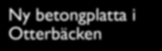 Honorna töms därefter för hand på sin rom genom klämning. Efter tömningen rensas och sköljs rommen innan den läggs för torkning.