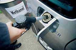Metanolproduktion Metanol utvinns från syntesgas via följande reaktion CO + 2 H 2 CH 3 OH Metanolet kan därefter