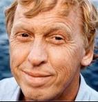 I dödssynderna spelas huvudrollen av Edda Magnason, känd från filmen om Monica Zetterlund. Åke Zetterström gör titelrollen i Puccinis komedi.