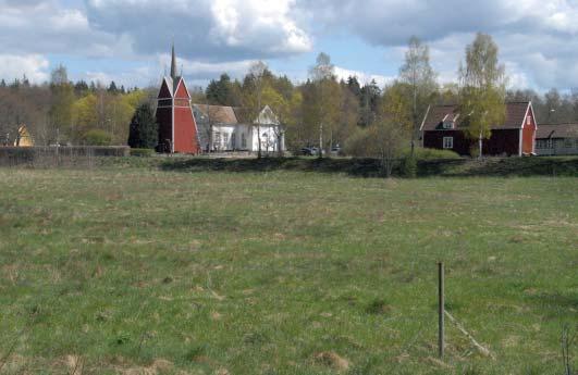 Bildmosaik från Backaryd Backaryds kyrka och klockstapel är Backaryds starkaste