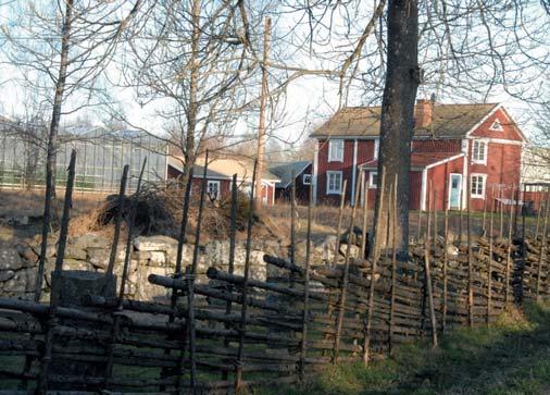 SKOGSBYGD Bygden längst i norr har stora höjdskillnader. Ravinlandskapet följer till stor del vattendragen och många av sjöarna.