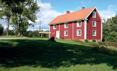 HALLABRO Stigen är väldigt vacker och det känns som att man förfl yttar sig bakåt i tiden när man närmar sig Vannslätten Hallabro har en äldre bykärna som ligger vackert inpassad i Vierydsåns dalgång