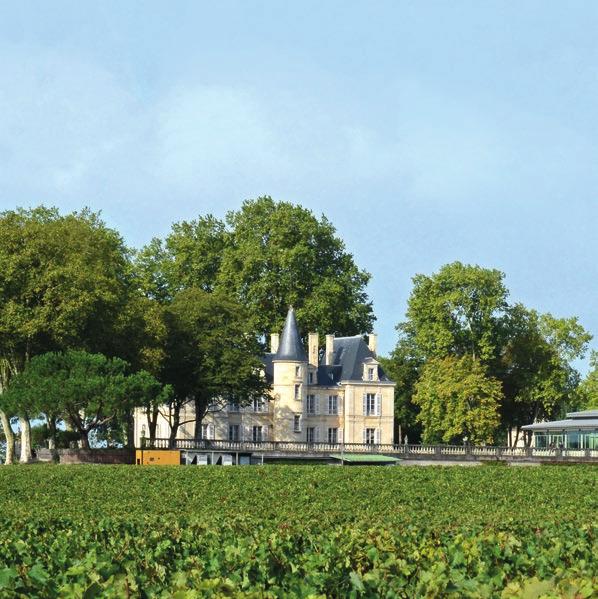 Château Pichon Longueville satsar på cabernet sauvignon Efter uppdelningen 1850 tog Virgine, hustru till greven av Lalande över ledningen av det som kom att kallas Comtesse de Lalande.