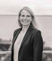 MARIA EDSMAN JÖRGEN EKDAHL LARS BÜLOW Ledamot sedan 2013. Född 1968. Hemort Bromma. Oberoende ledamot i förhållande till bolaget och bolagsledningen respektive större aktieägare i bolaget.