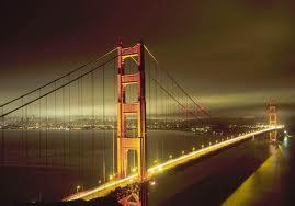 Den längsta bron är Akashi Kaikyo-bron i Japan har en total längd på 3.