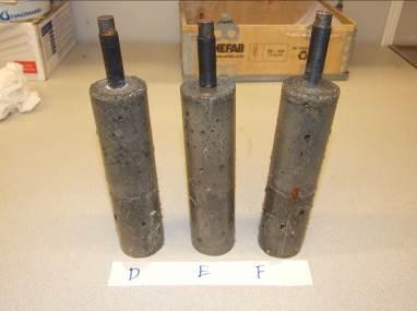 Figur 26. Provstänger i betongcylindrar A, B och C har varit i hopkopplade med rostfria cylindrar i ca 10 veckor i ett vattenbad av 3 % NaCl.