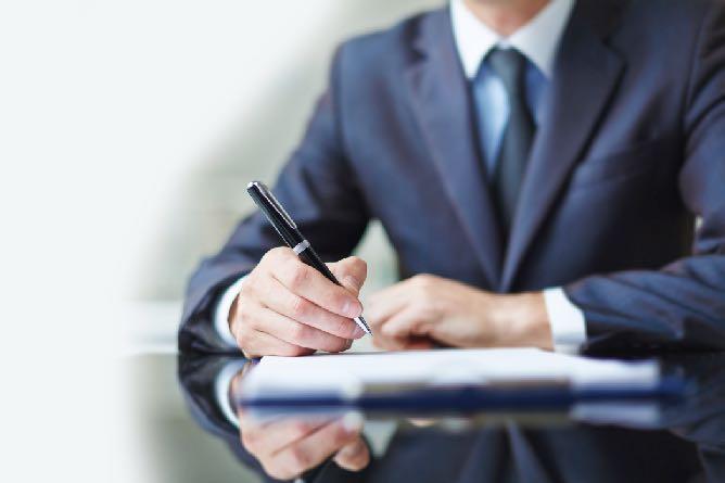köpekontrakt När Due Diligence undersökningen är genomförd och allt är i ordning, circa 2-3 veckor efter de att handpenningkontraktet har undertecknats, kommer köpekontraktet att förberedas för