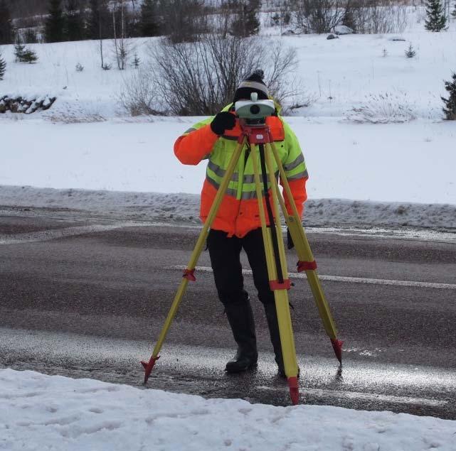 Teknik Vid datainsamlingen av mätbara bilder och 360 bilder används systemet GeoTracker vilket även ger noggrann längdmätning och positionsangivelse.