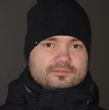 VI STÄLLER TRE FRÅGOR TILL FEM Kaj Niemi 35 år, Haninge Ayad Alsamaani 39, Botkyrka Luzzi Herzog 74, Nynäshamn Ragnar Boll 33, Huddinge Hannah Sundberg 20, Salem Vad skulle få dig att sortera mera?