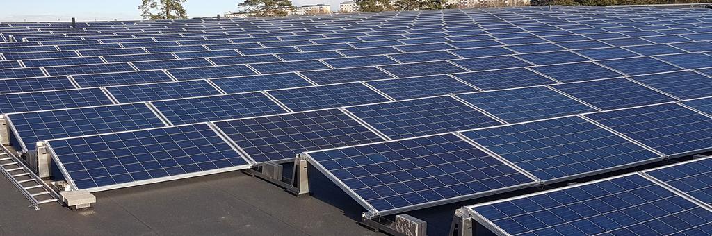 22 Miljö- och kvalitetsarbete En solcellsanläggning installerades under året på taket till Fredrika Bremergymnasiets norra byggnad. Anläggningen har en effekt på 160 kw och en yta på ca 1 700 m 2.